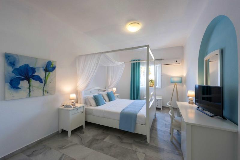 غرفة سوبيريور, Narges