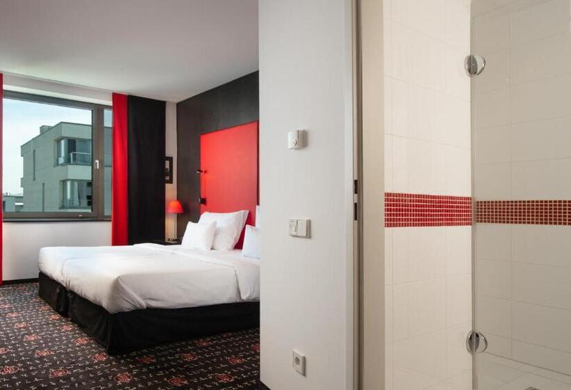 Quarto Deluxe, Orea Hotel Angelo Praha