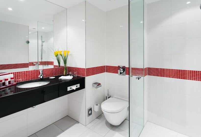 חדר דלוקס, Orea Hotel Angelo Praha