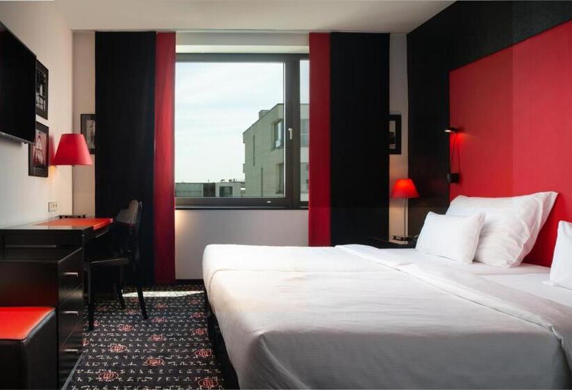 Quarto Executivo, Orea Hotel Angelo Praha