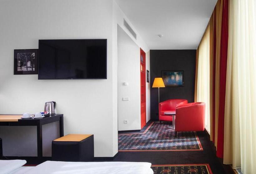 סוויטת ג'וניור, Orea Hotel Angelo Praha