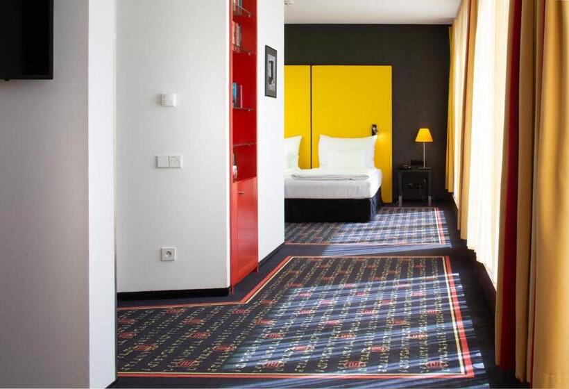 סוויטה אקזקיוטיב, Orea Hotel Angelo Praha