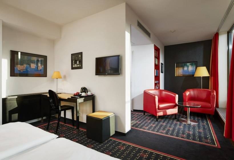 סוויטת ג'וניור, Orea Hotel Angelo Praha