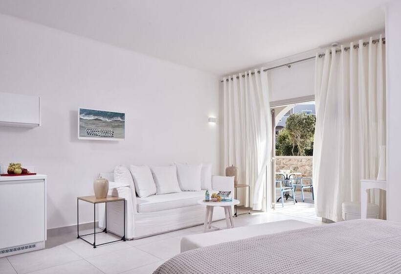 스탠다드 스튜디오, Santo Miramare Beach Resort