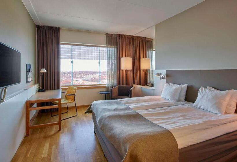 غرفة قياسية, Scandic Talk