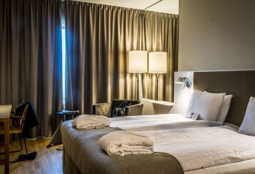 غرفة سوبيريور, Scandic Talk