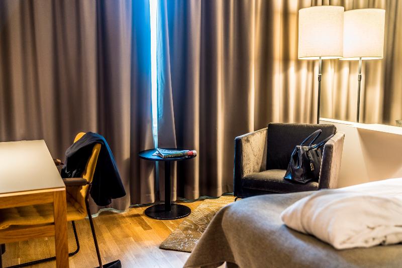 غرفة سوبيريور سرير كينج, Scandic Talk