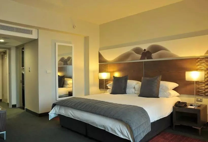 سوییت جونیور, Southern Sun Rosebank, Johannesburg