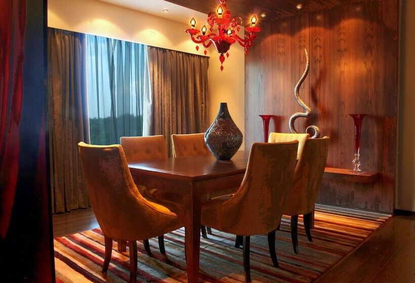 Президентский Люкс, Southern Sun Rosebank, Johannesburg