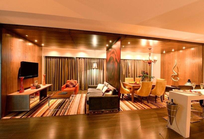 Президентский Люкс, Southern Sun Rosebank, Johannesburg