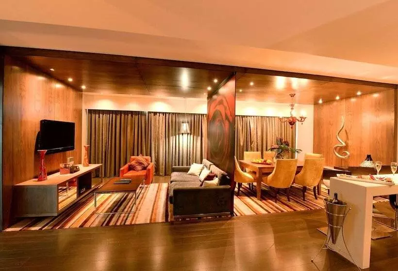 سوئیت پرزیدنت, Southern Sun Rosebank, Johannesburg