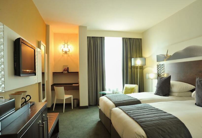 Номер Стандарт, Southern Sun Rosebank, Johannesburg