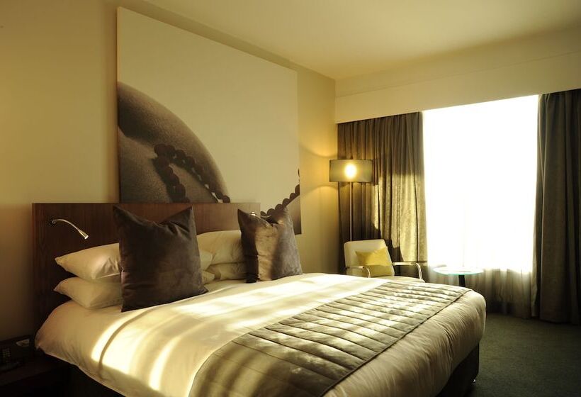 Номер Стандарт, Southern Sun Rosebank, Johannesburg