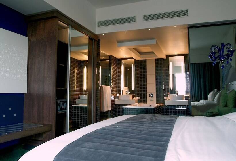 Люкс, Southern Sun Rosebank, Johannesburg