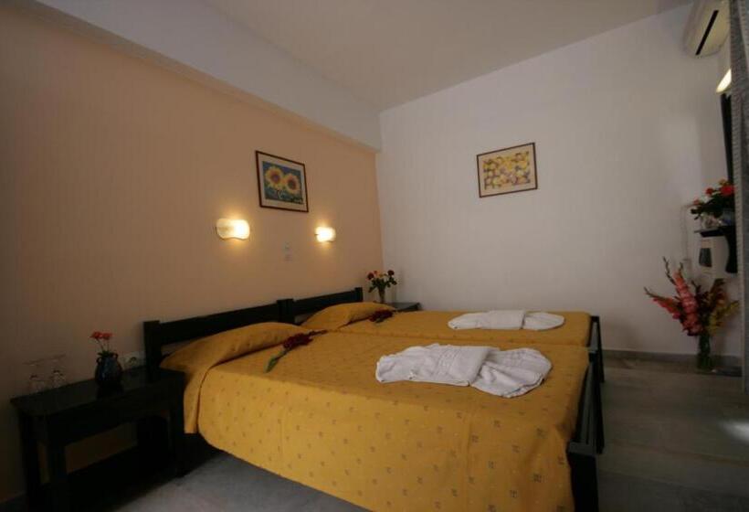 标准工作室, Sunny Beach Studios