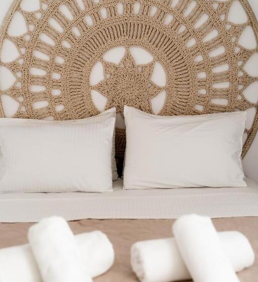 غرفة قياسية مطلّة علي البحر, Super Paradise