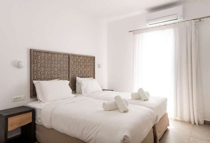 غرفة إقتصادية, Super Paradise