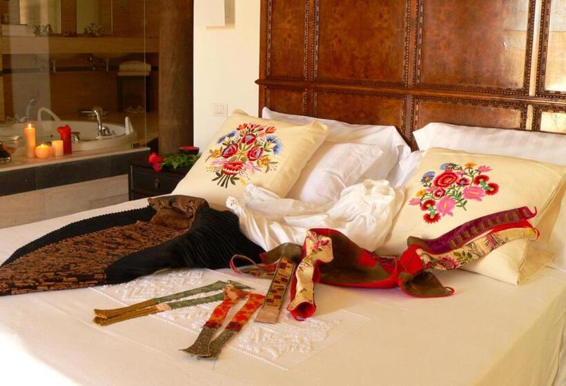 带按摩浴盆的套房, Tarthes