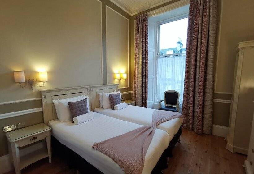 スタンダードルーム, The Haymarket Lairg