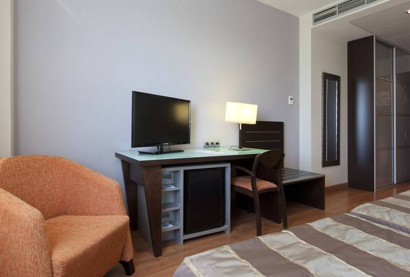 Номер Стандарт, Vertice Sevilla Aljarafe