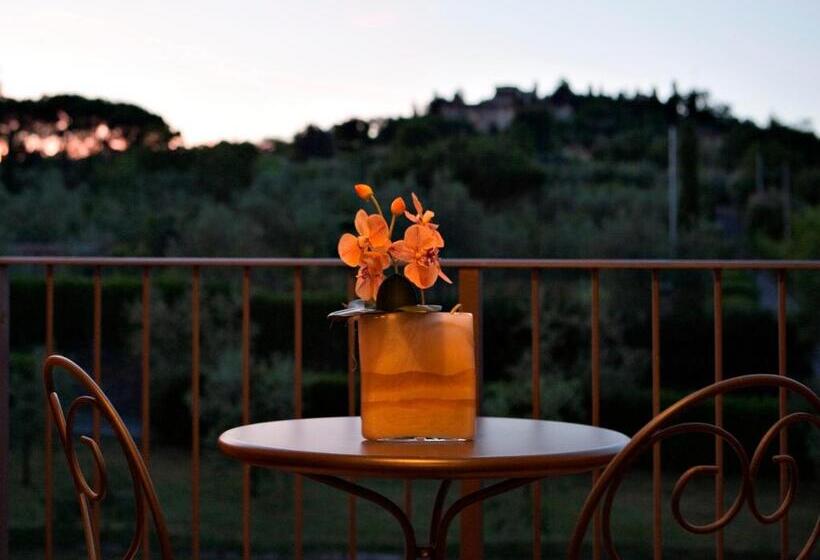 اتاق لوکس چهار تخته, Villa Cappugi