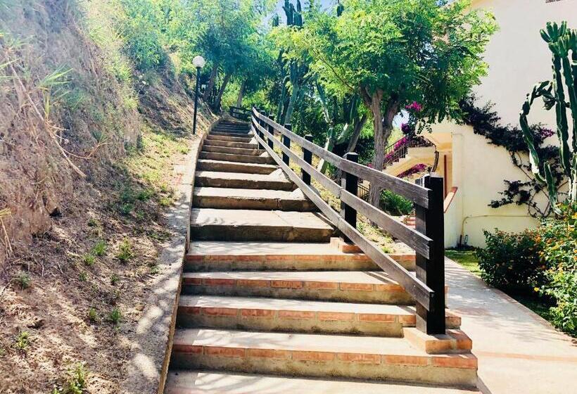 이코노미 룸, Villaggio Roller Club