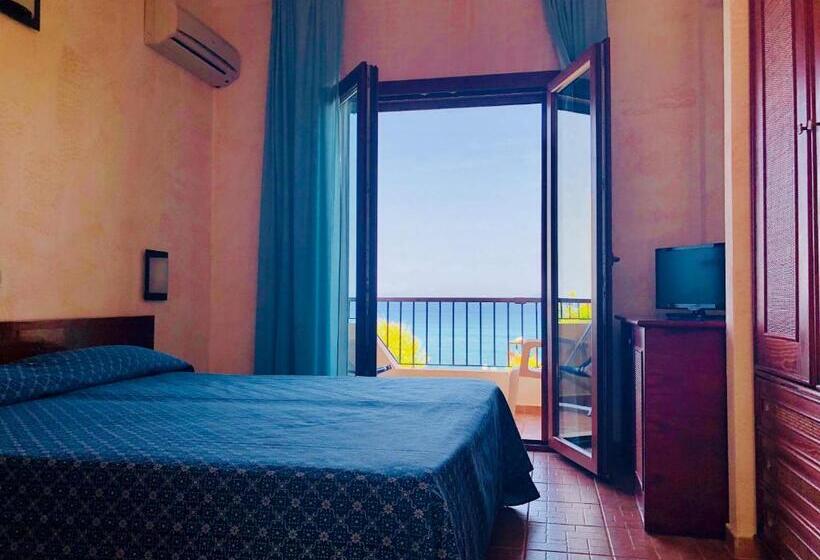 스탠다드 룸 바다 전망, Villaggio Roller Club