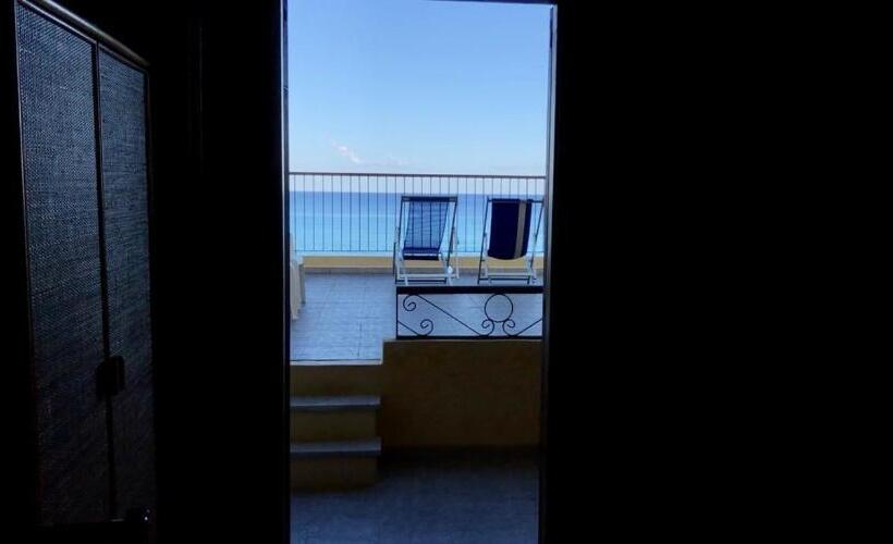 스탠다드 스튜디오 바다 전망, Villaggio Roller Club