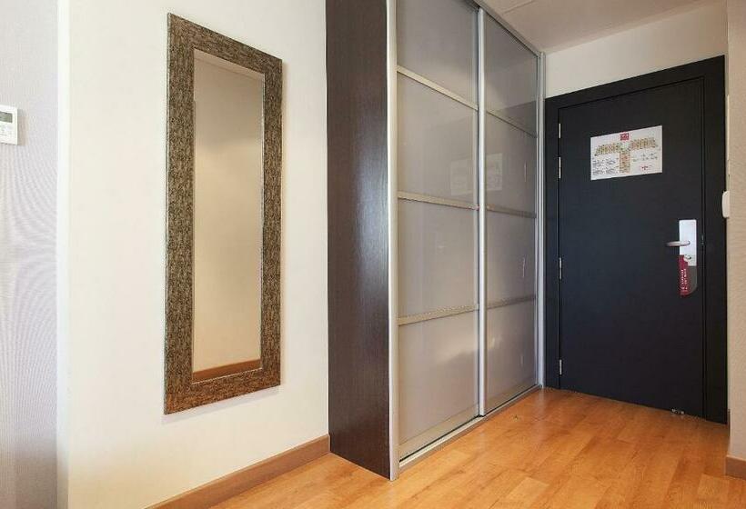 舒适型房间, Vertice Sevilla Aljarafe