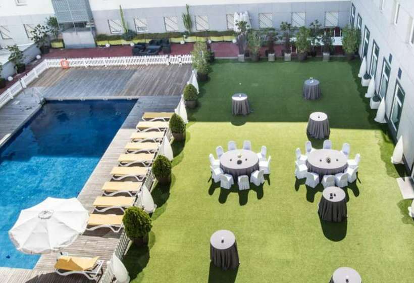 Номер Комфорт, Vertice Sevilla Aljarafe