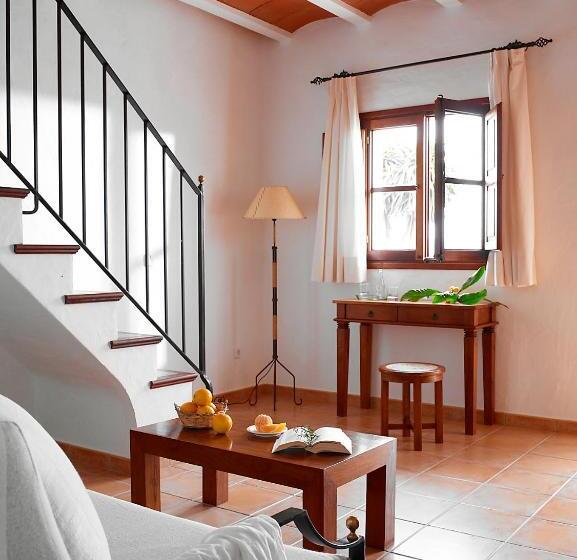 جناح سوبيريور, Agroturisme Can Planells