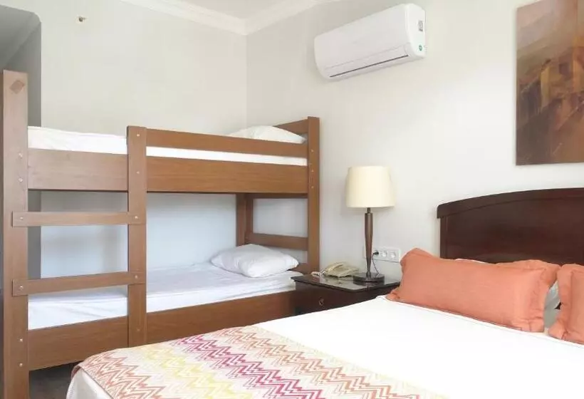 Bahçe Manzaralı 4 kişilik Standart Oda, Akdora Resort & Spa