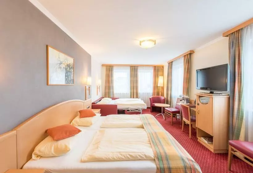 اتاق استاندارد چهار تخته, Austria Classic Hotel Hölle