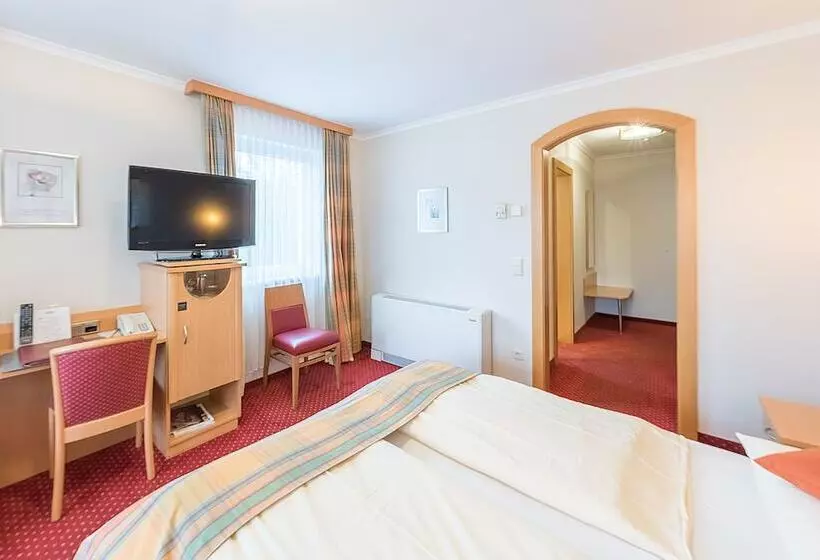 اتاق استاندارد چهار تخته, Austria Classic Hotel Hölle