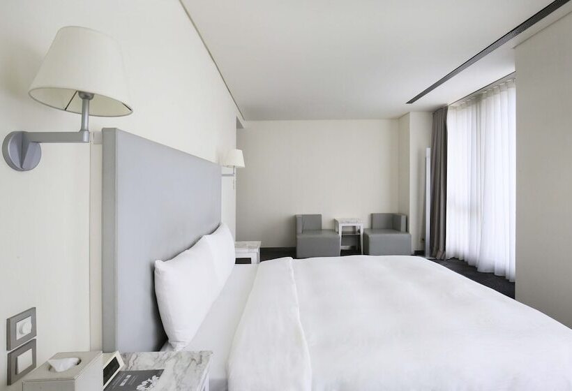 اتاق لوکس با چشم‌انداز شهر, Ambience Hotel Taipei