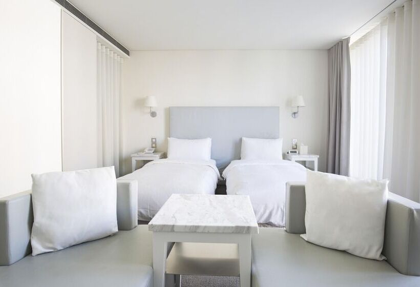 اتاق استاندارد, Ambience Hotel Taipei