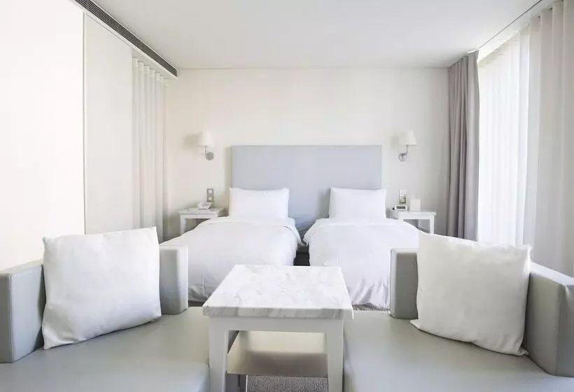 اتاق استاندارد, Ambience Hotel Taipei