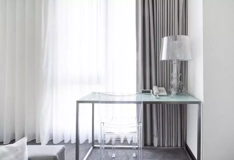 اتاق استاندارد, Ambience Hotel Taipei