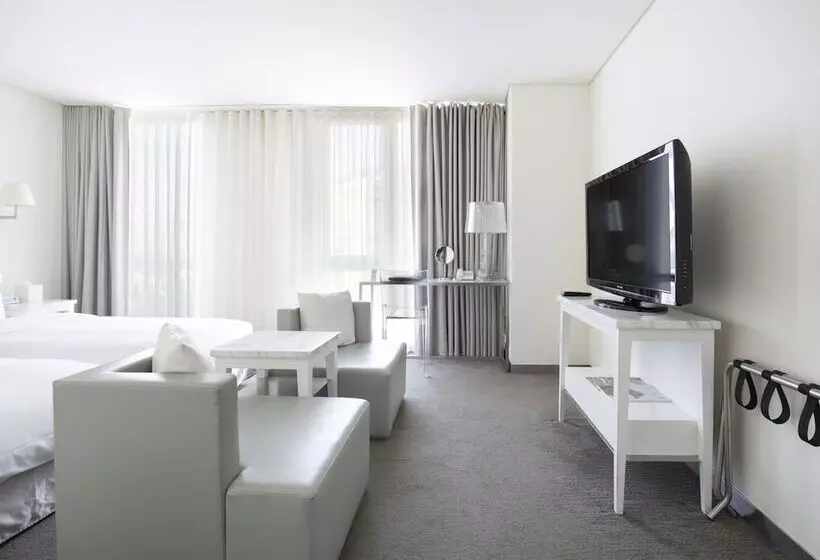 اتاق استاندارد, Ambience Hotel Taipei