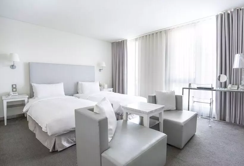 اتاق استاندارد, Ambience Hotel Taipei