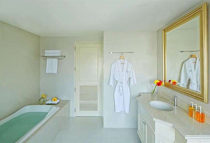 اتاق خانوادگی, Centre Point Silom