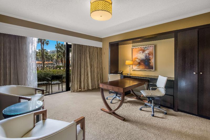 디럭스 룸, Courtyard By Marriott Phuket, Patong Beach Resort