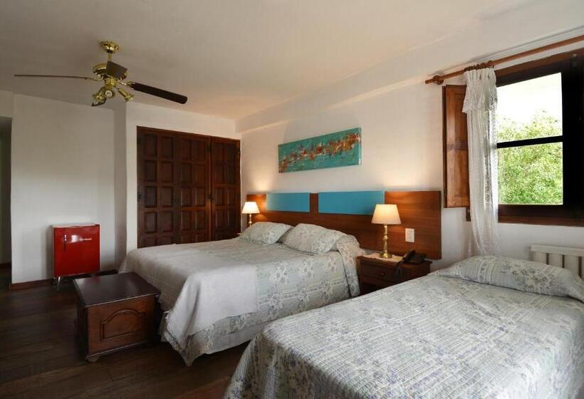 اتاق استاندارد سه نفره, Hipocampus Resort & Spa