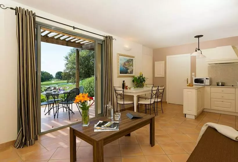 １ベッドルームアパートメント, Madame Vacances Domaine Du Provence Country Club Service Premium