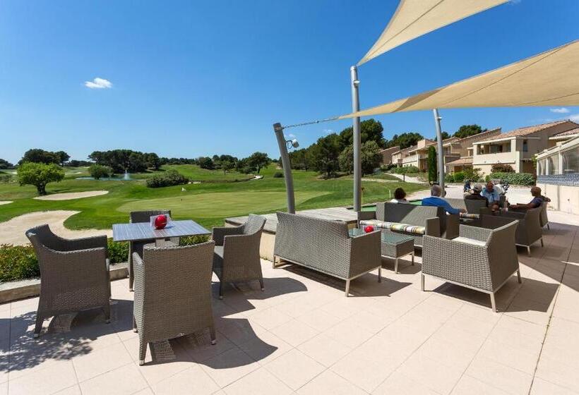 Апартаменты 1 Спальня, Madame Vacances Domaine Du Provence Country Club Service Premium