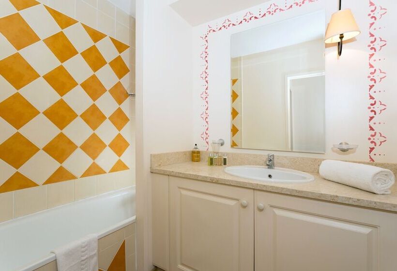 带2个卧室的公寓, Madame Vacances Domaine Du Provence Country Club Service Premium