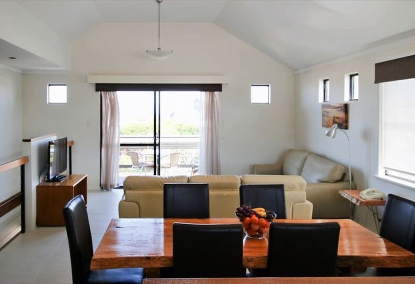 דירת 4 חדרים, Margarets Beach Resort