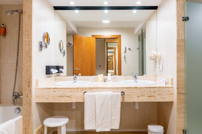 四人标准间, Peñiscola Plaza Suites