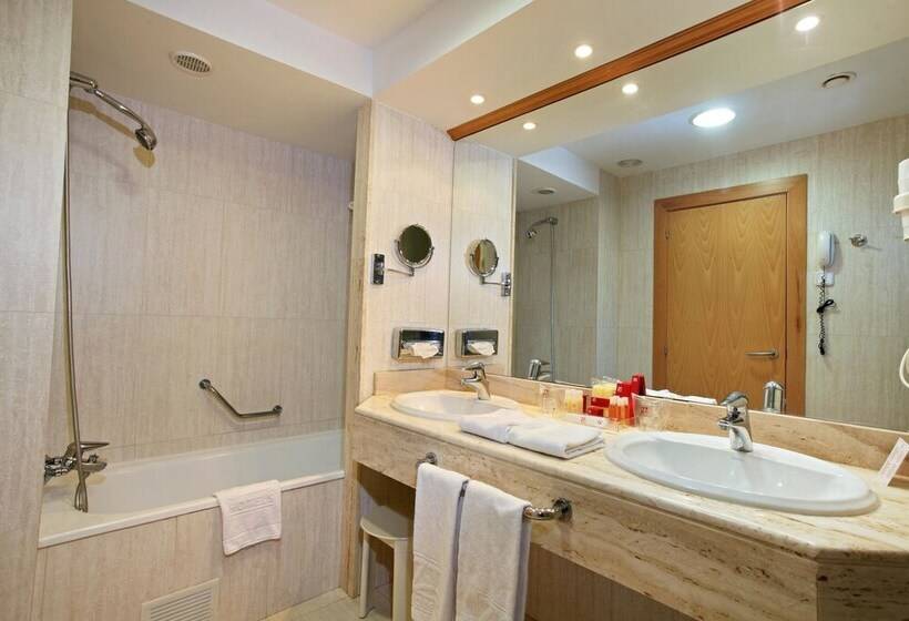 Люкс Боковой Вид на Море, Peñiscola Plaza Suites