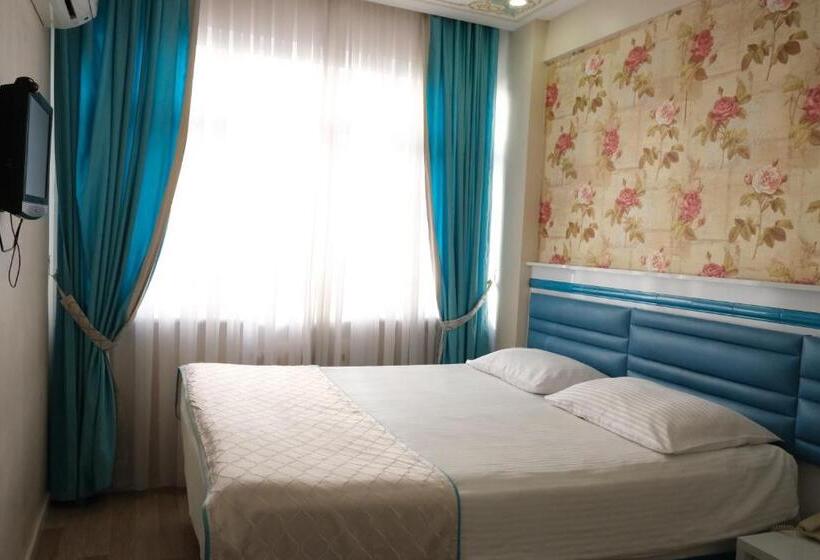 Standart Oda, Star Holiday